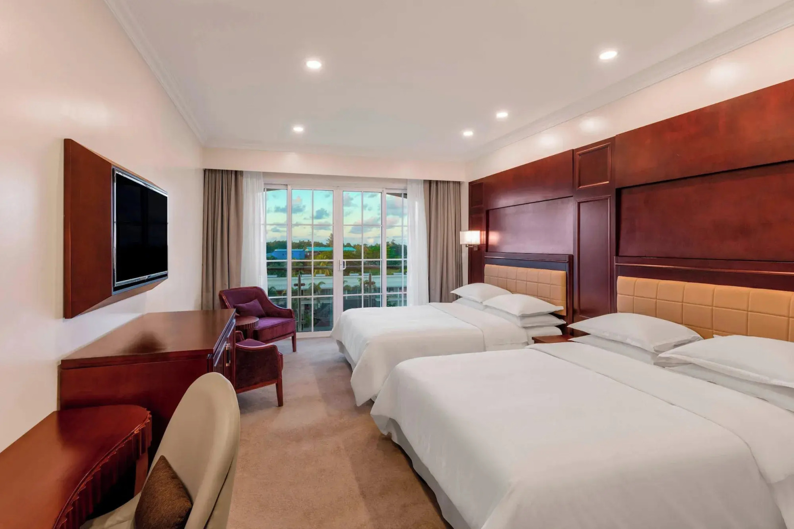 Sheraton Samoa Aggie Grey's Hotel & Bungalows