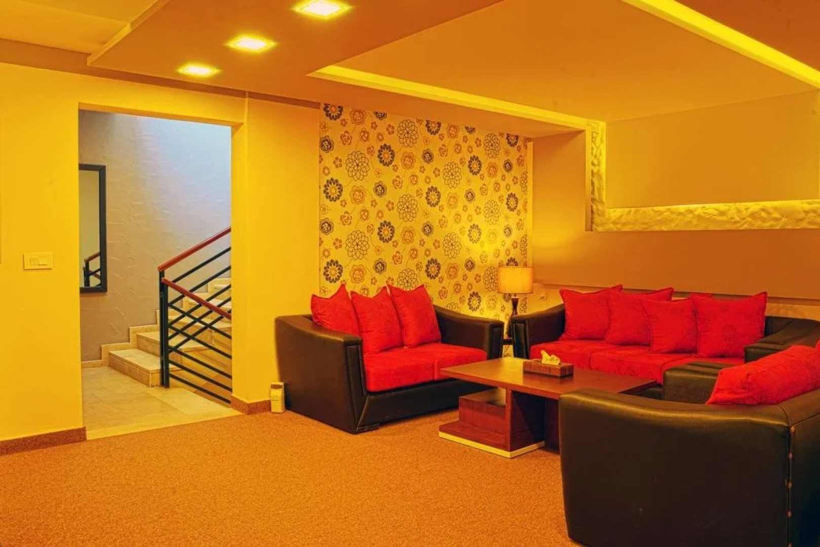 Serail Hotel & Lodging