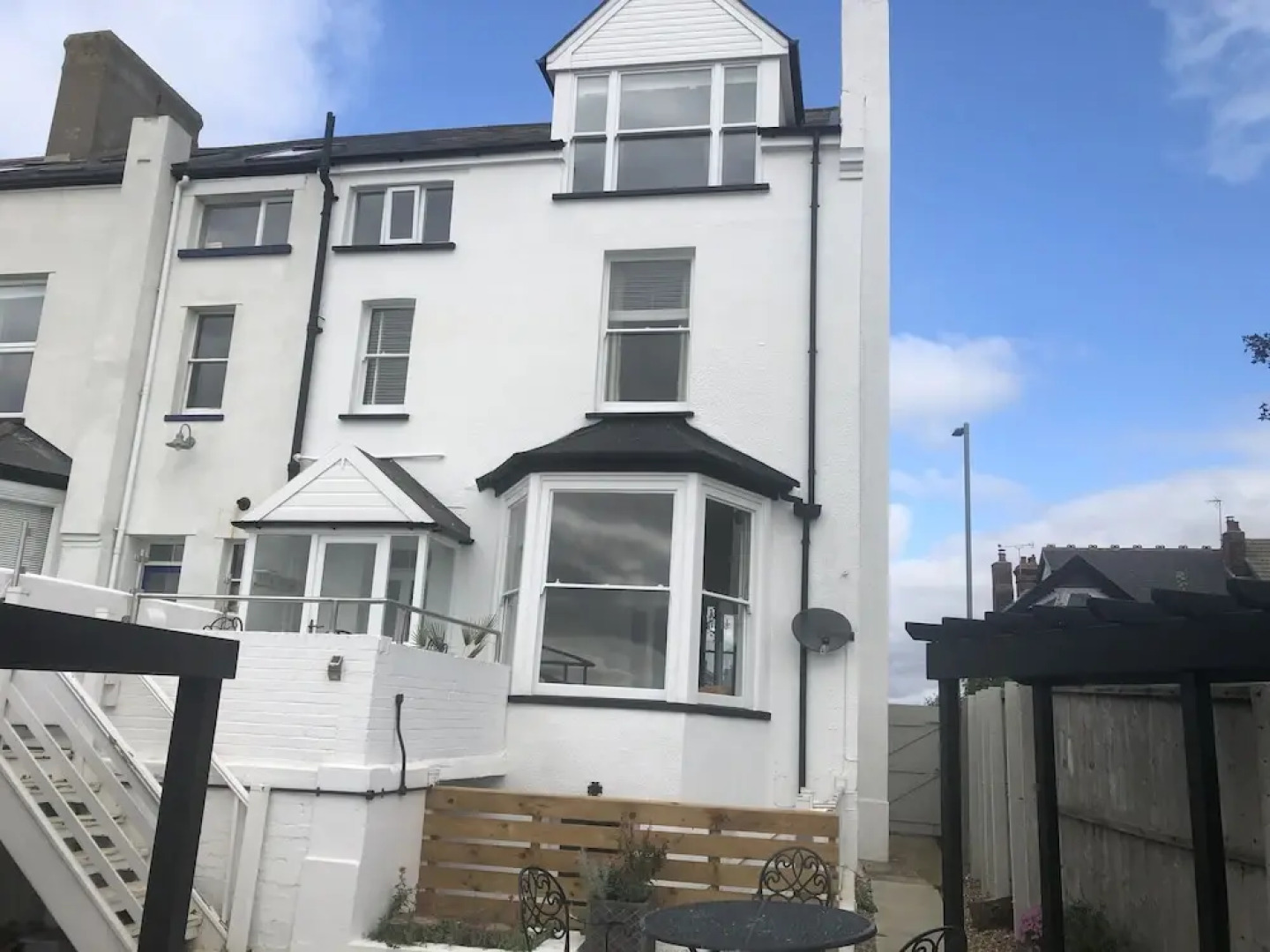 Sea Vista Overlooks Beach With Stunning sea Views