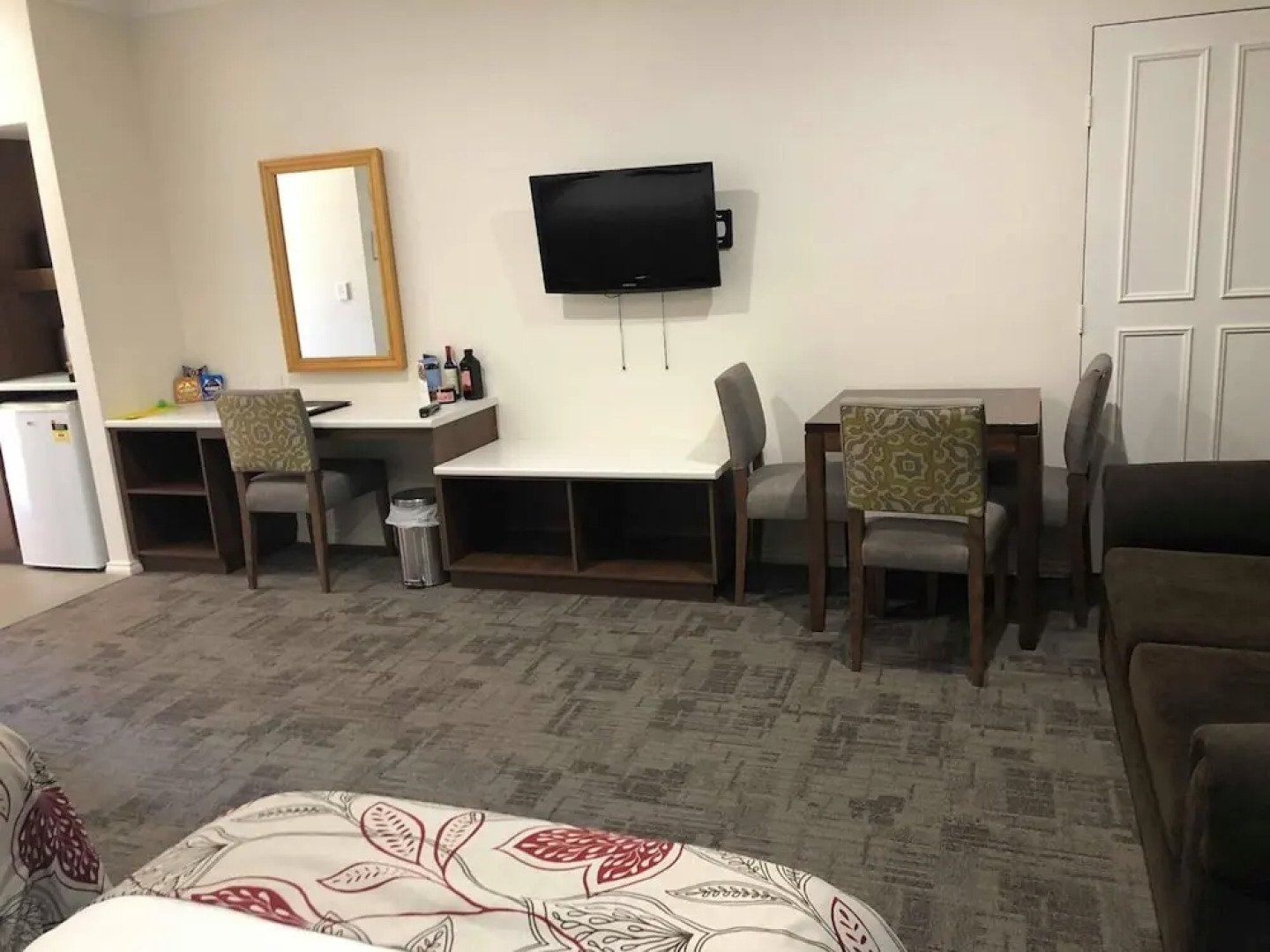 Young Federation Motor Inn