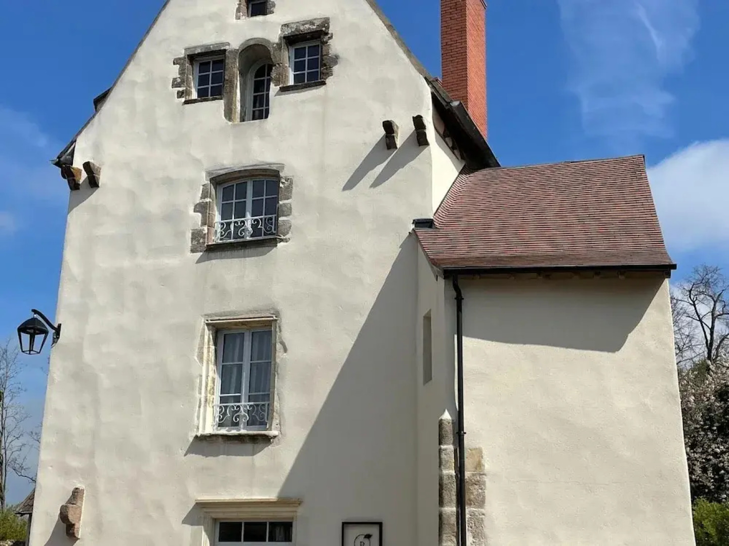 Beautiful Holiday Home With Swimming Pool