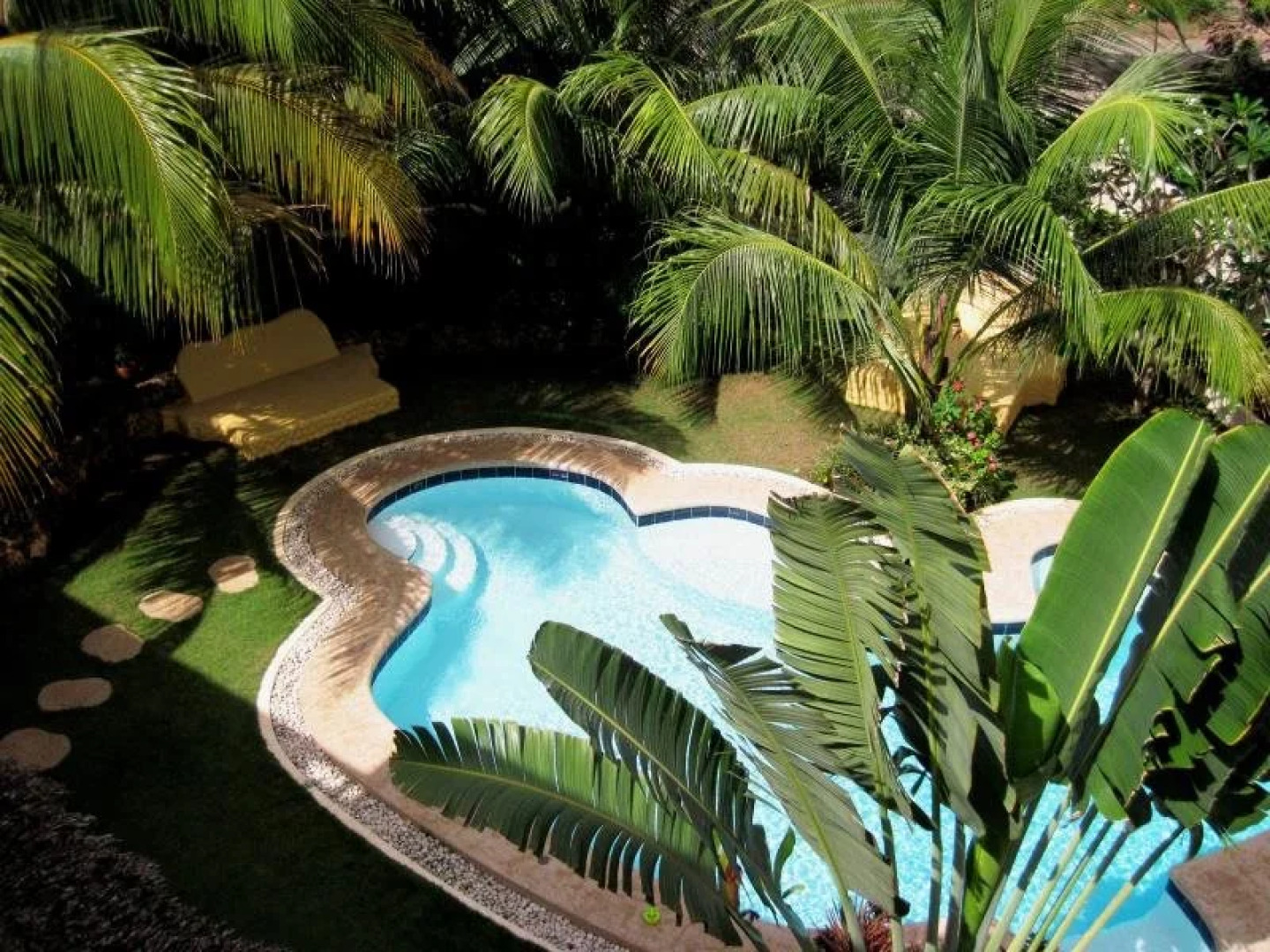 ChARTs Resort and ART-Café