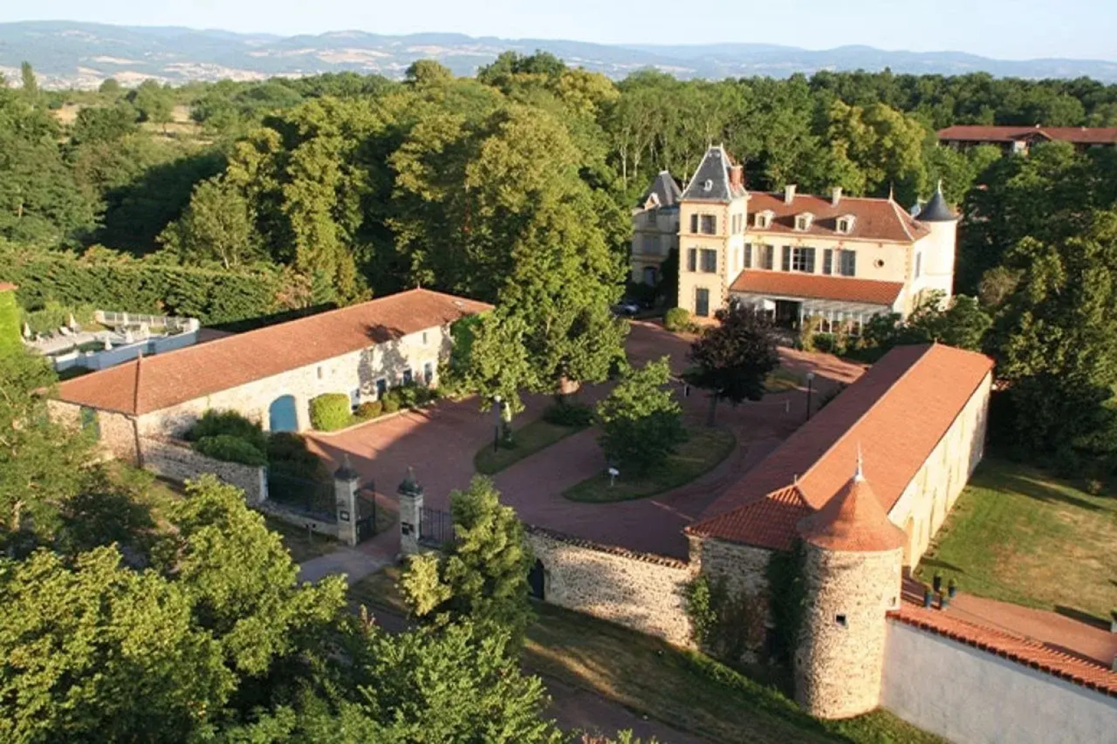 Chateau De Champlong