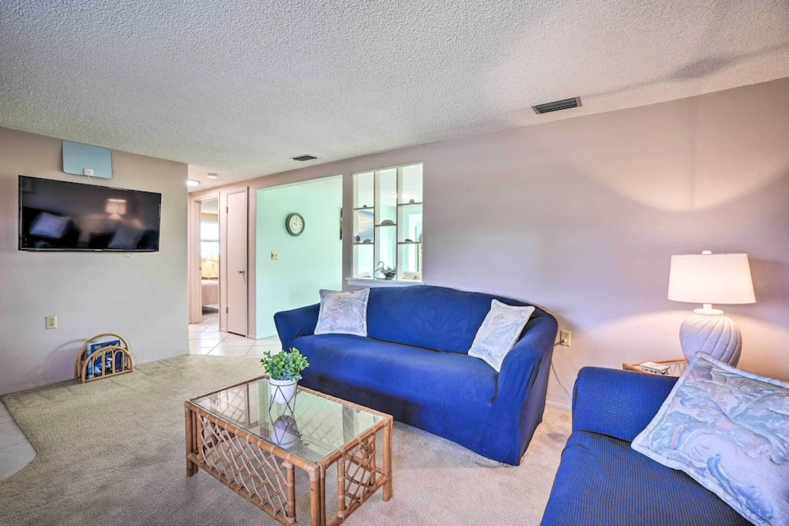 Cozy Holiday Home w/ Yard ~ 5 Mi to Beach!