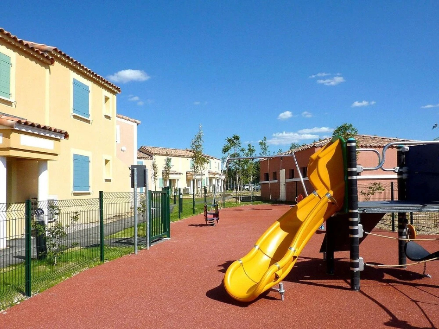 Comfortable Apartment With Dishwasher in the Provence