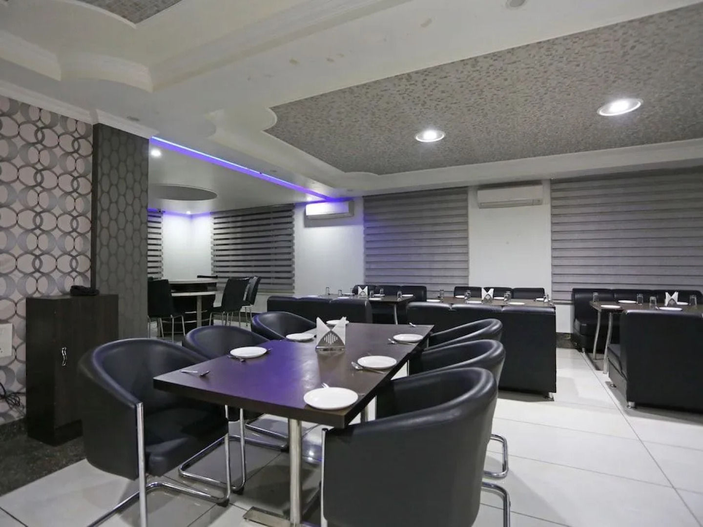 OYO 4635 Sheetal Hotel