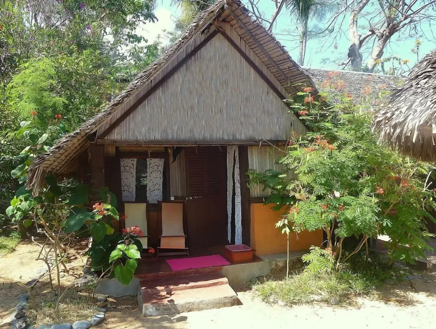 Floraly Komba Hôtel