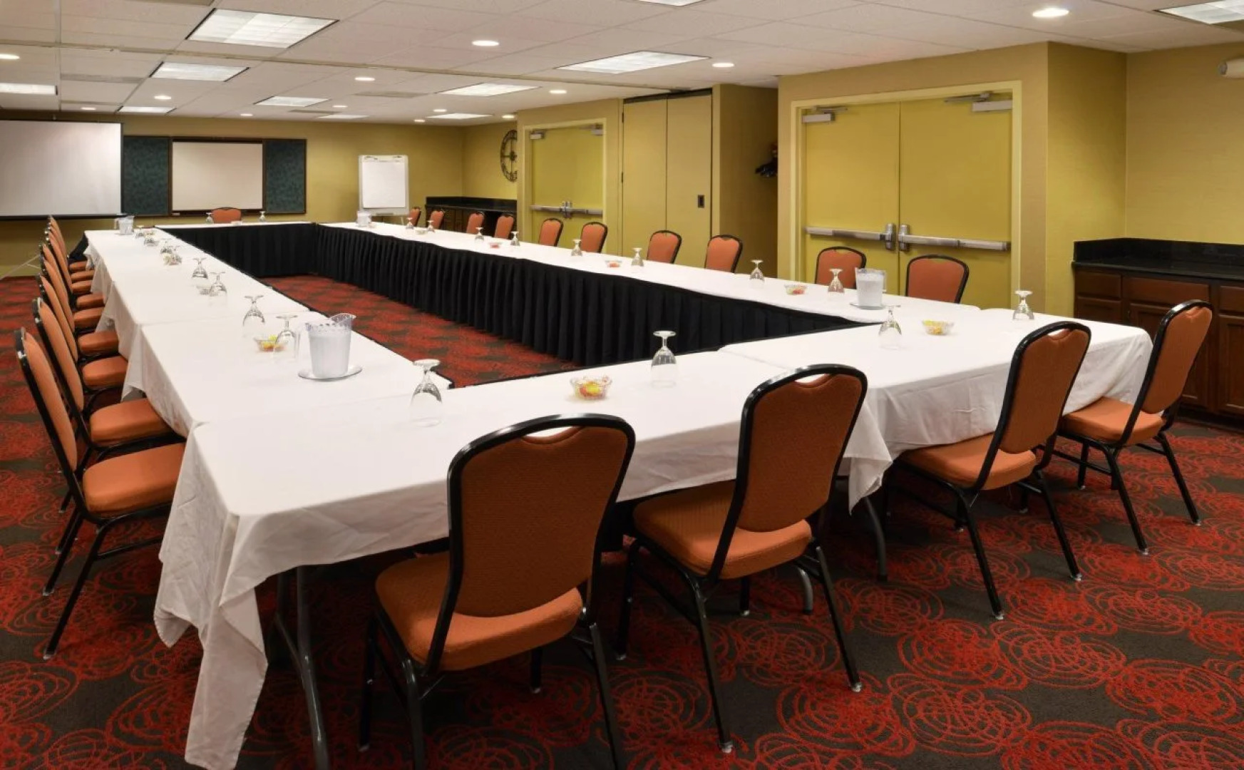 Holiday Inn Express Crestwood by IHG