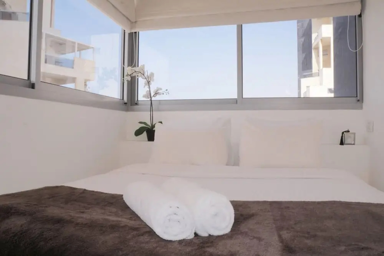 Luxury Beach Suite by Airsuite