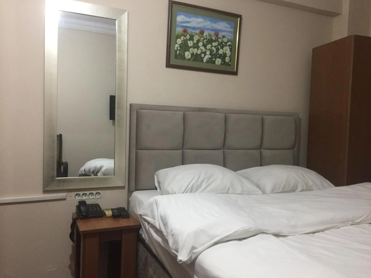 Istanbul Paris Hotel & Hostel