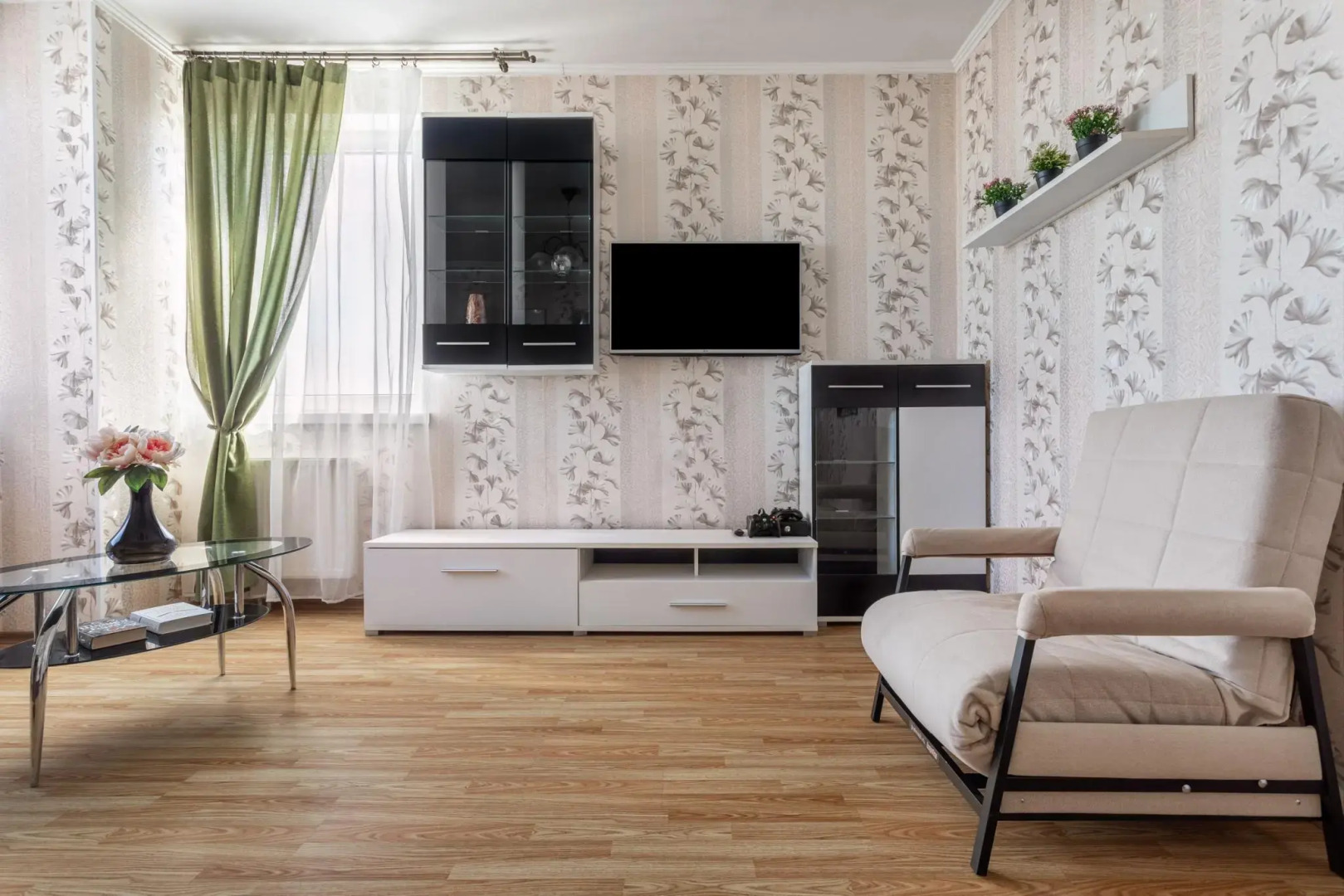 ПоСутки в Калининграде на улице Эпроновская