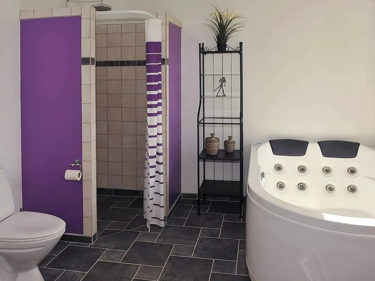 Luxurious Holiday Home in Oksbøl With Private Whirlpool