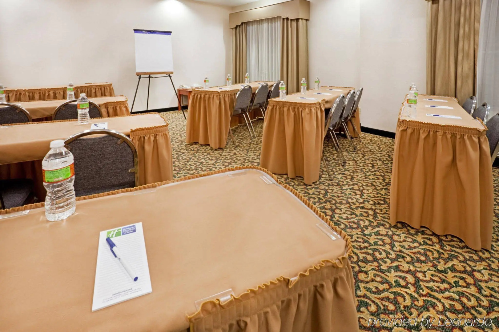 Holiday Inn Express Hotel & Suites Dallas-Grand Prairie I-20 by IHG