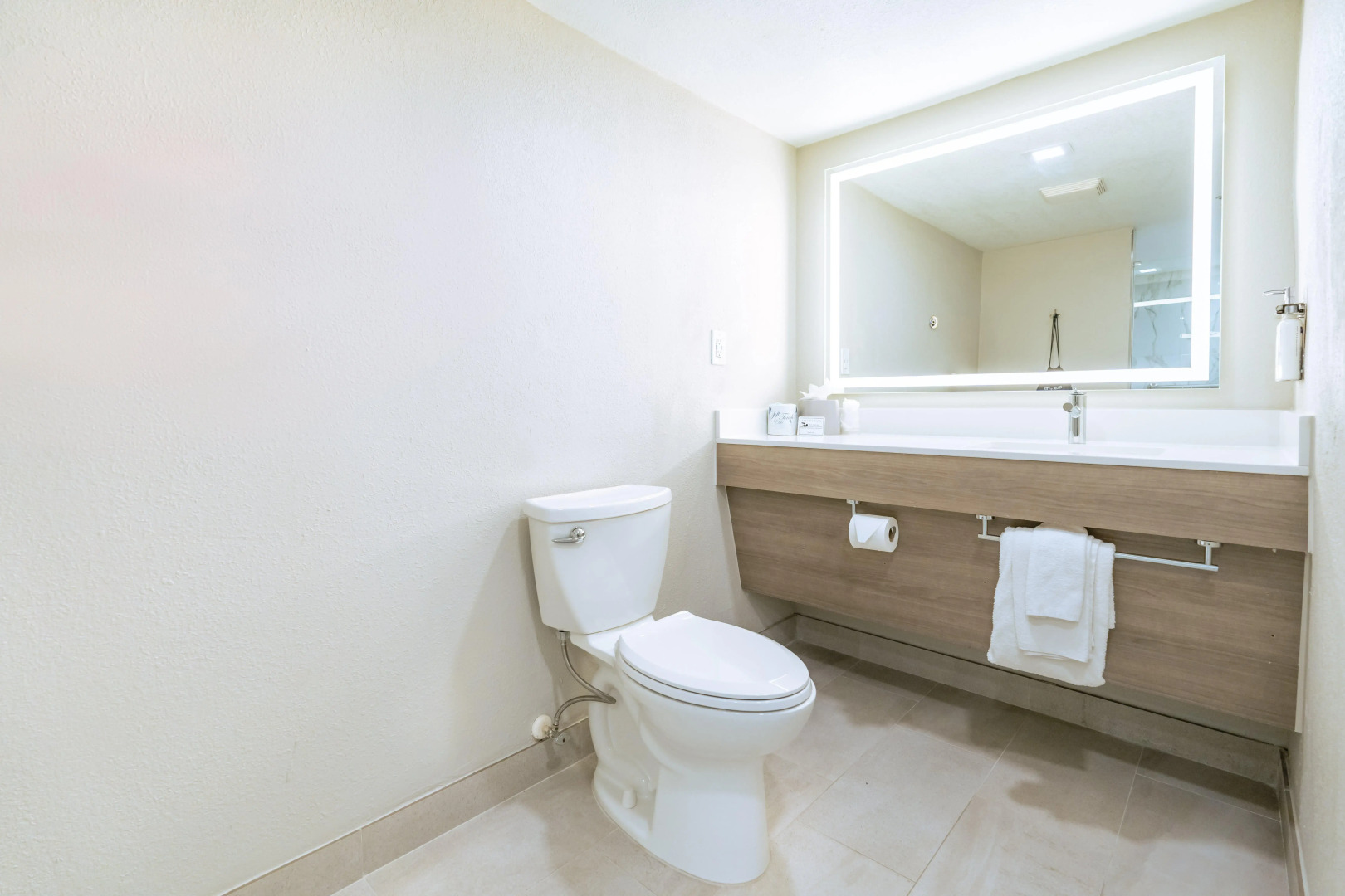 Holiday Inn Express Hotels & Suites Cocoa Beach by IHG