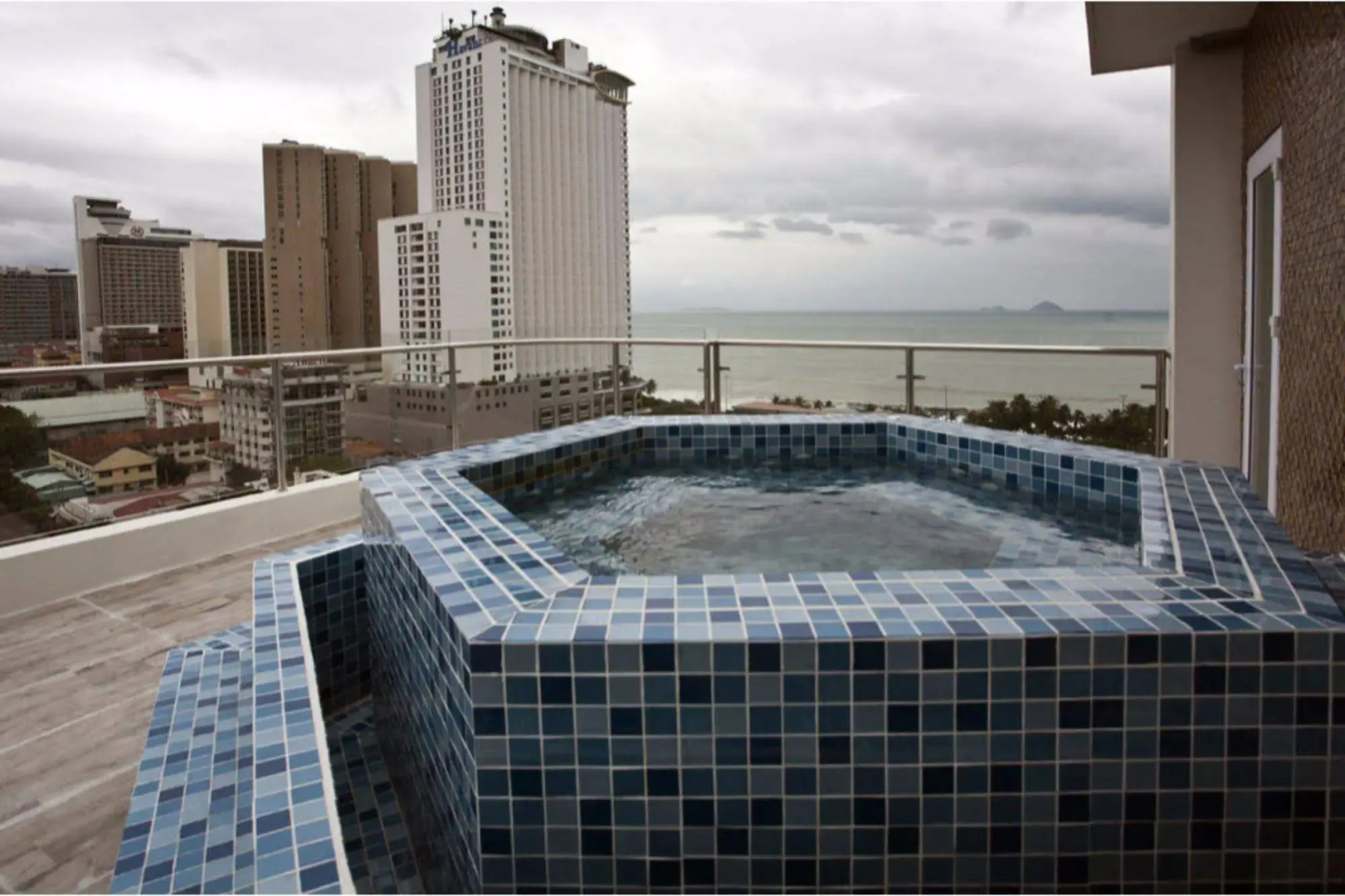 New Sun Hotel