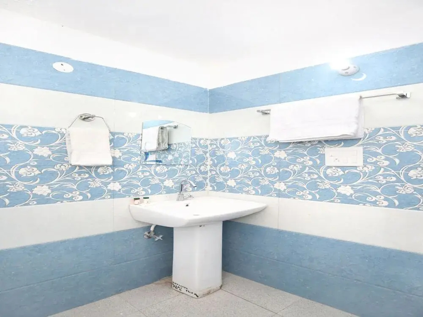 Hotel Adarsh By OYO Rooms