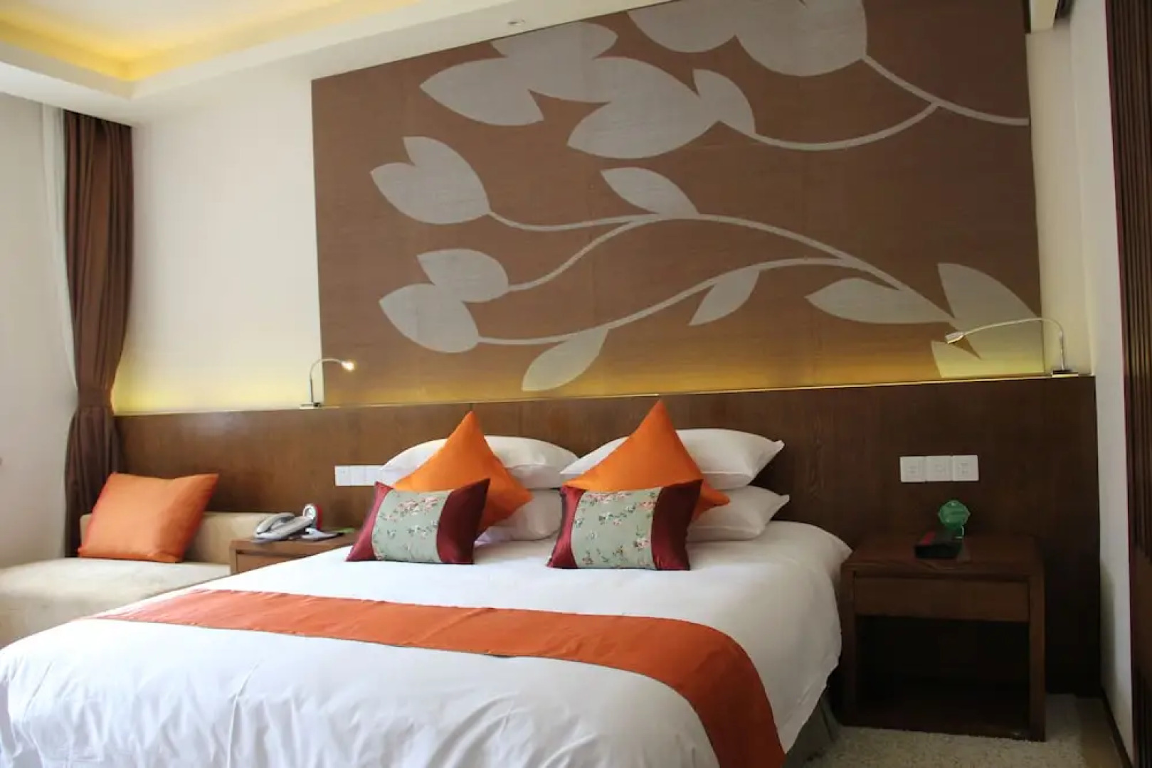 Jiuhua Mountain Julong Hotel