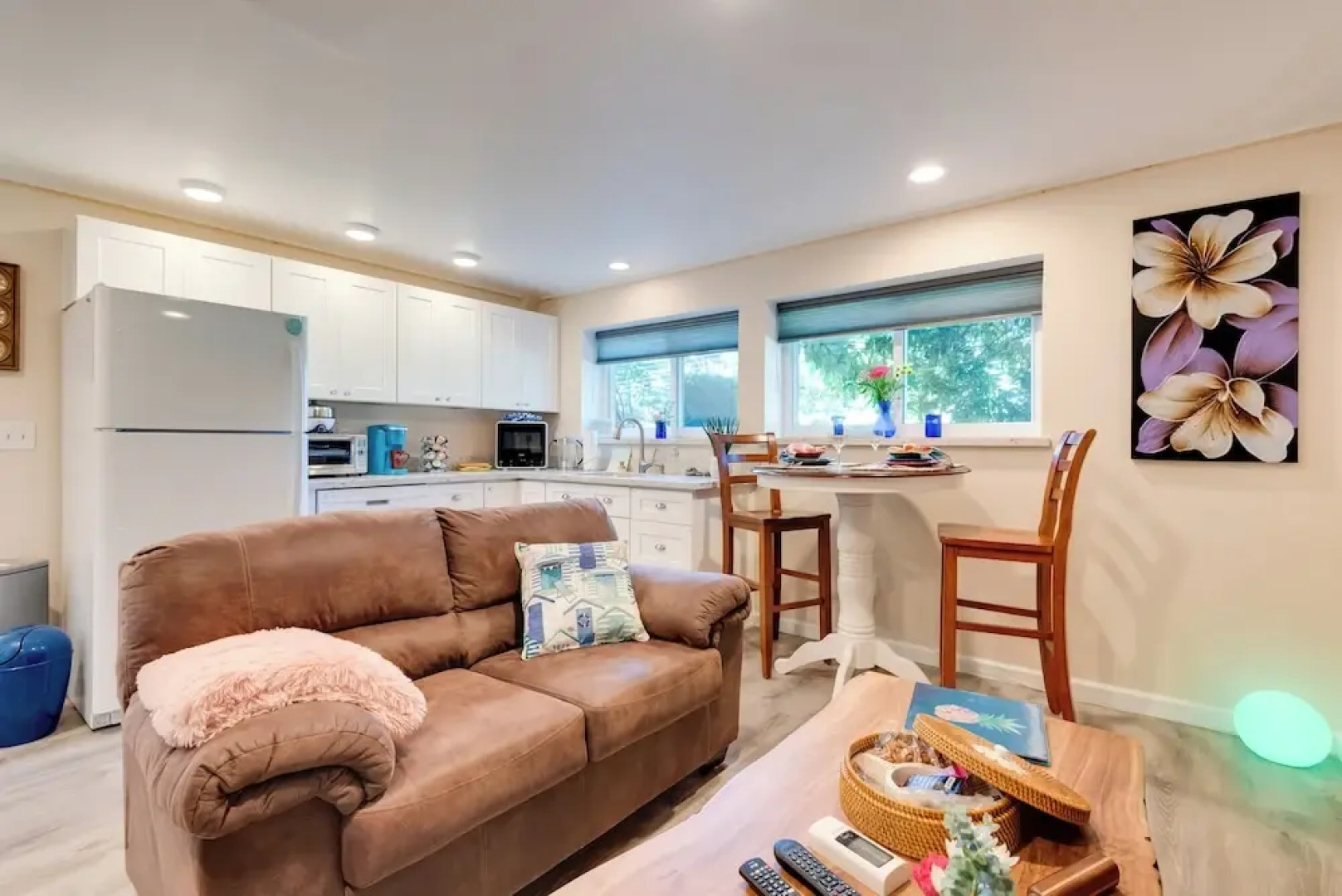 2 Mi to St Edward State Park: Ground-level Studio