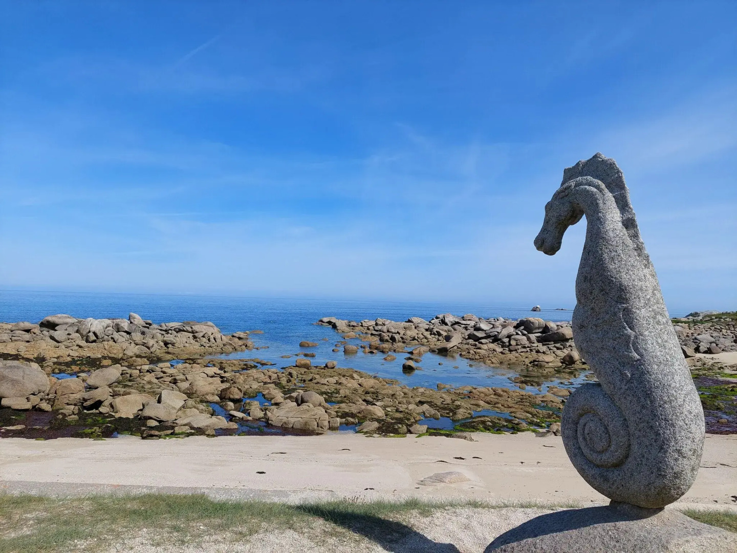 Semi-detached house near the sea, Cléder