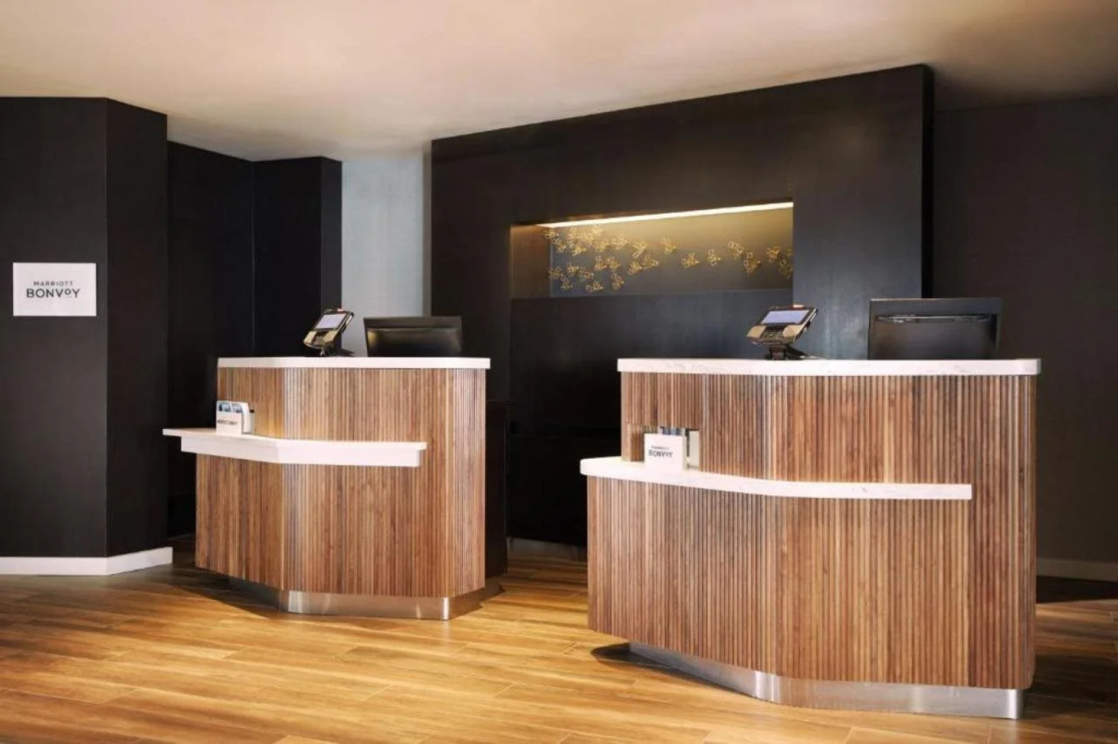 Courtyard by Marriott St. Louis Downtown West