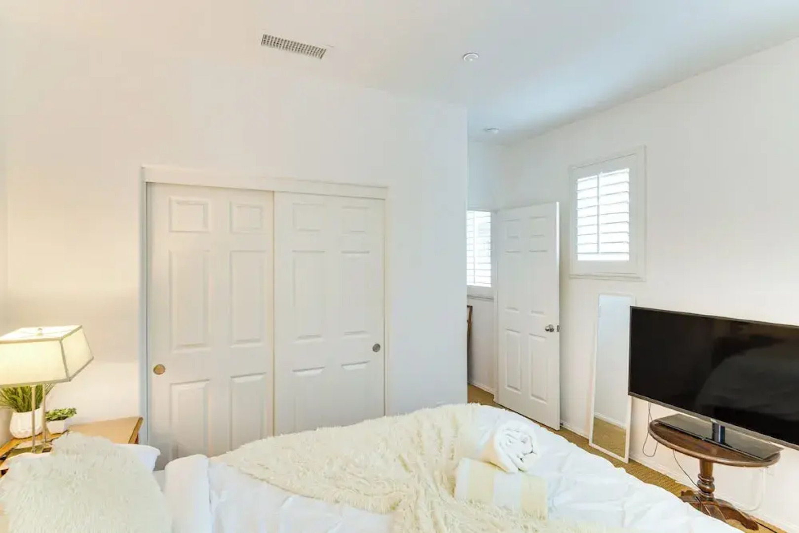 Walk to Beach: Luxe San Buenaventura Villa!