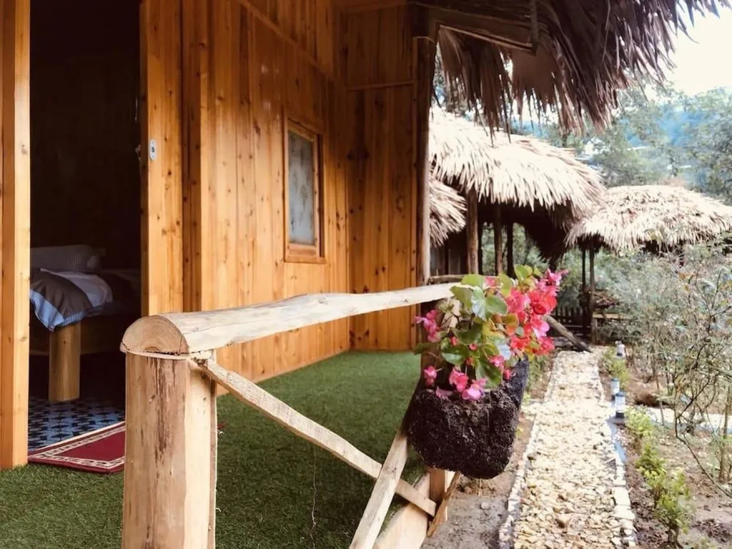 Homestay Vuon Hong Co