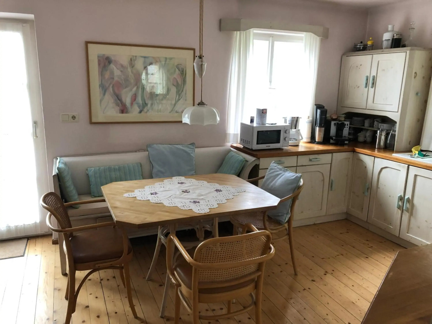 Haus in Anif bei Salzburg mit Sauna und Garten mit Badeteich