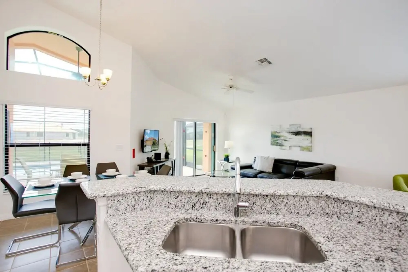 Rosemount Villa Providence 4