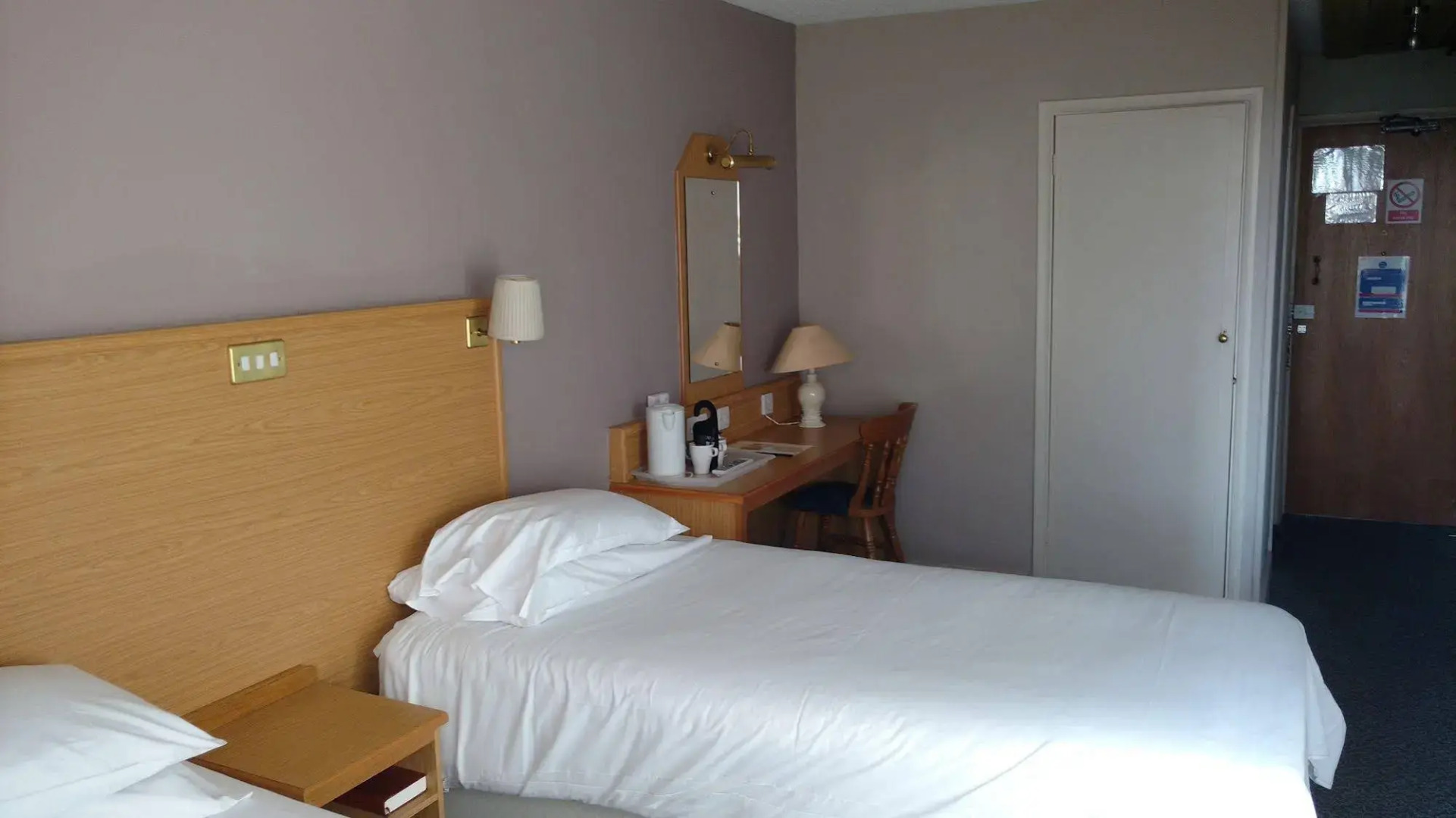 Royal Hotel, Bar & Grill