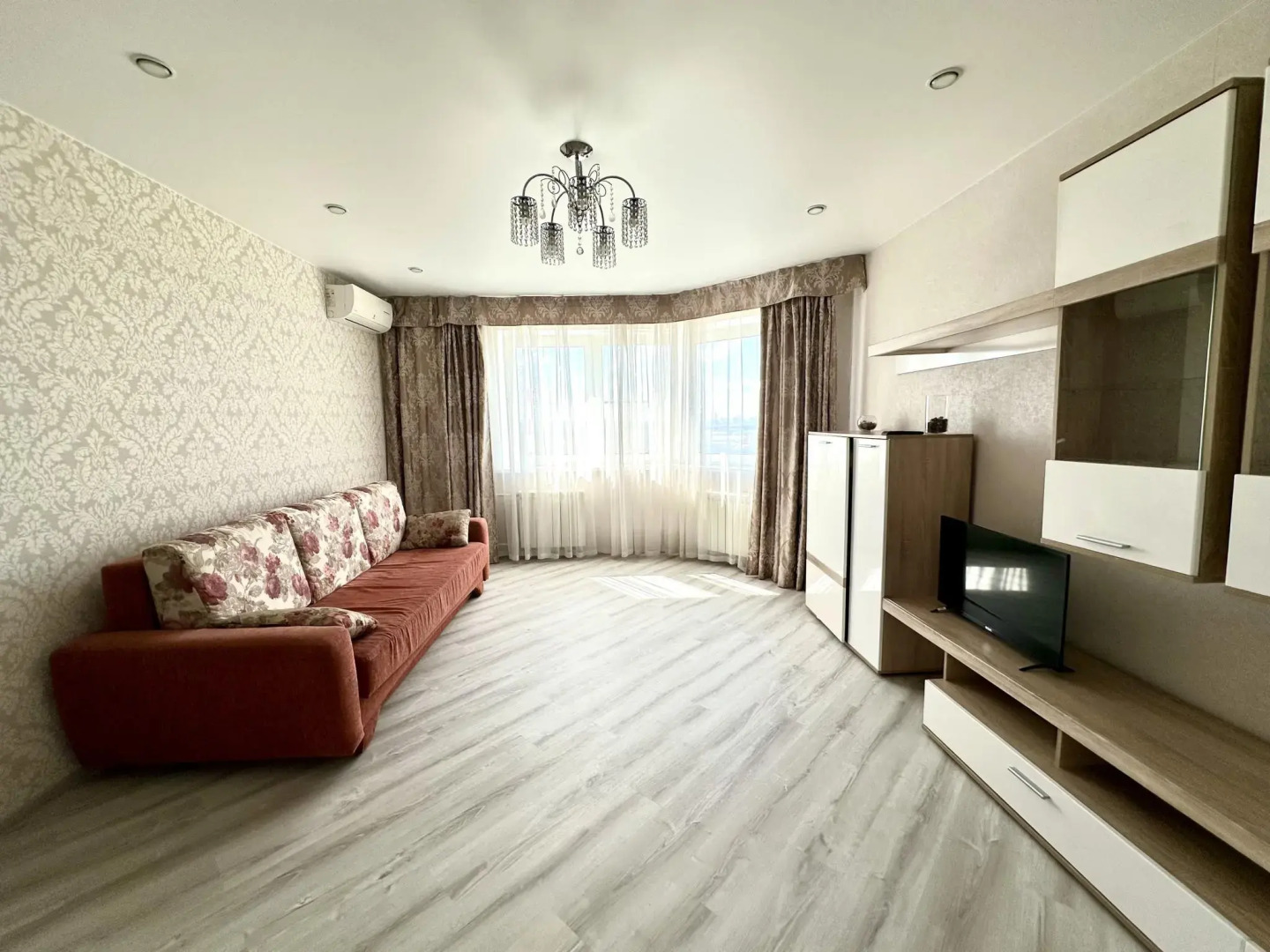 Апартаменты на проспекте Ракетостроителей