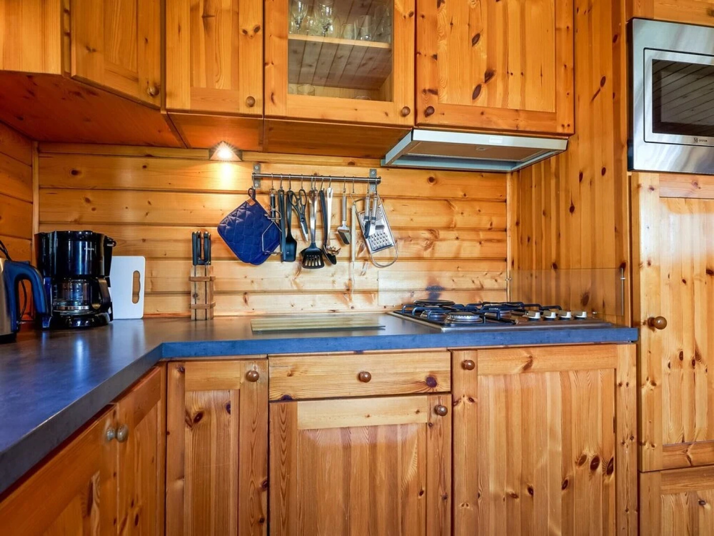 Garden-View Bungalow in Holten near Forest