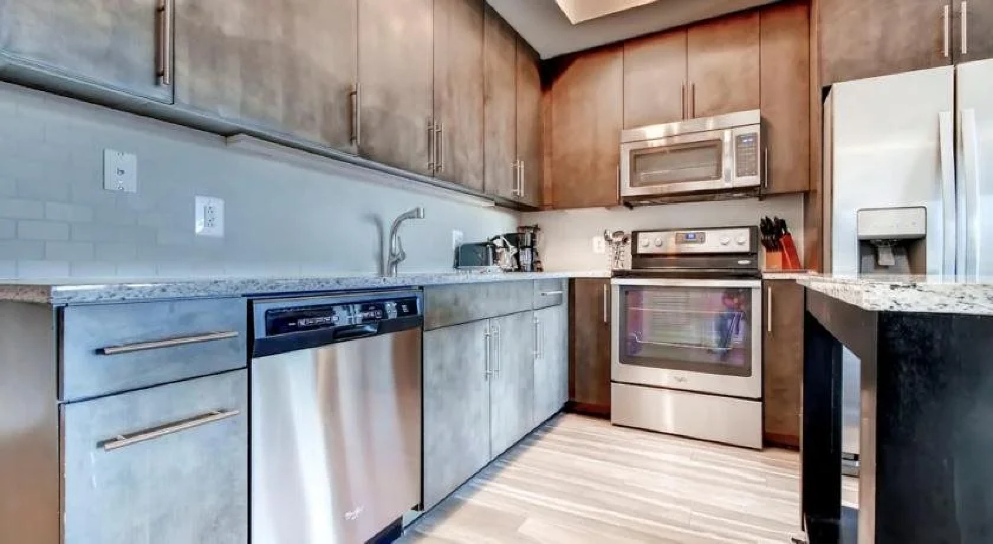 Global Luxury Suites at Park Crest