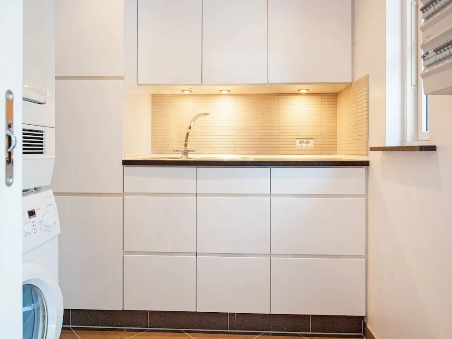 Modern Holiday Home in Zealand with Hot Tub