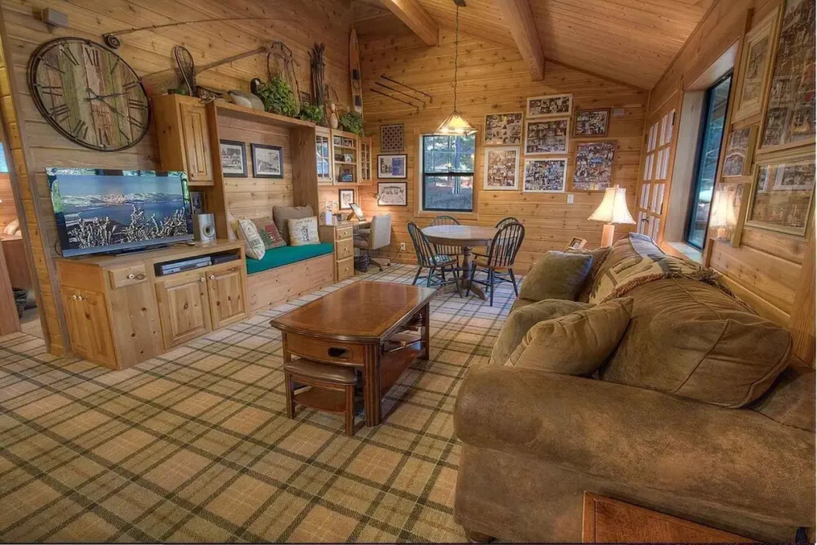 Smokey Joes - 5 Br Cabin