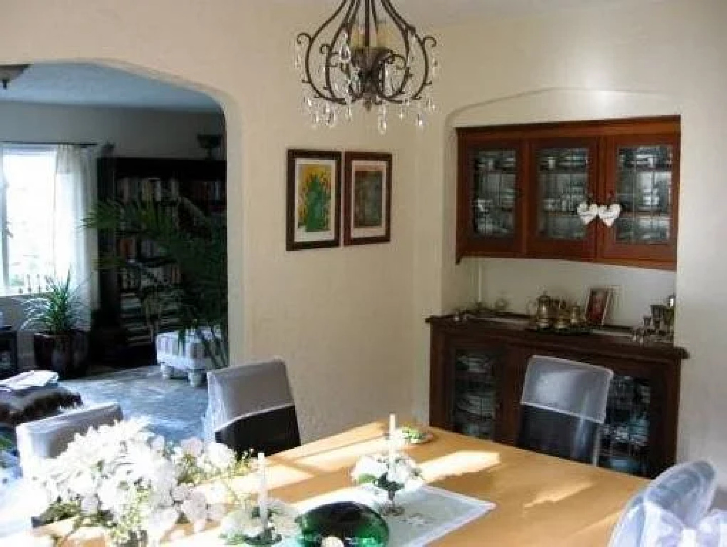 Charm of Qualicum Bed and Breakfast