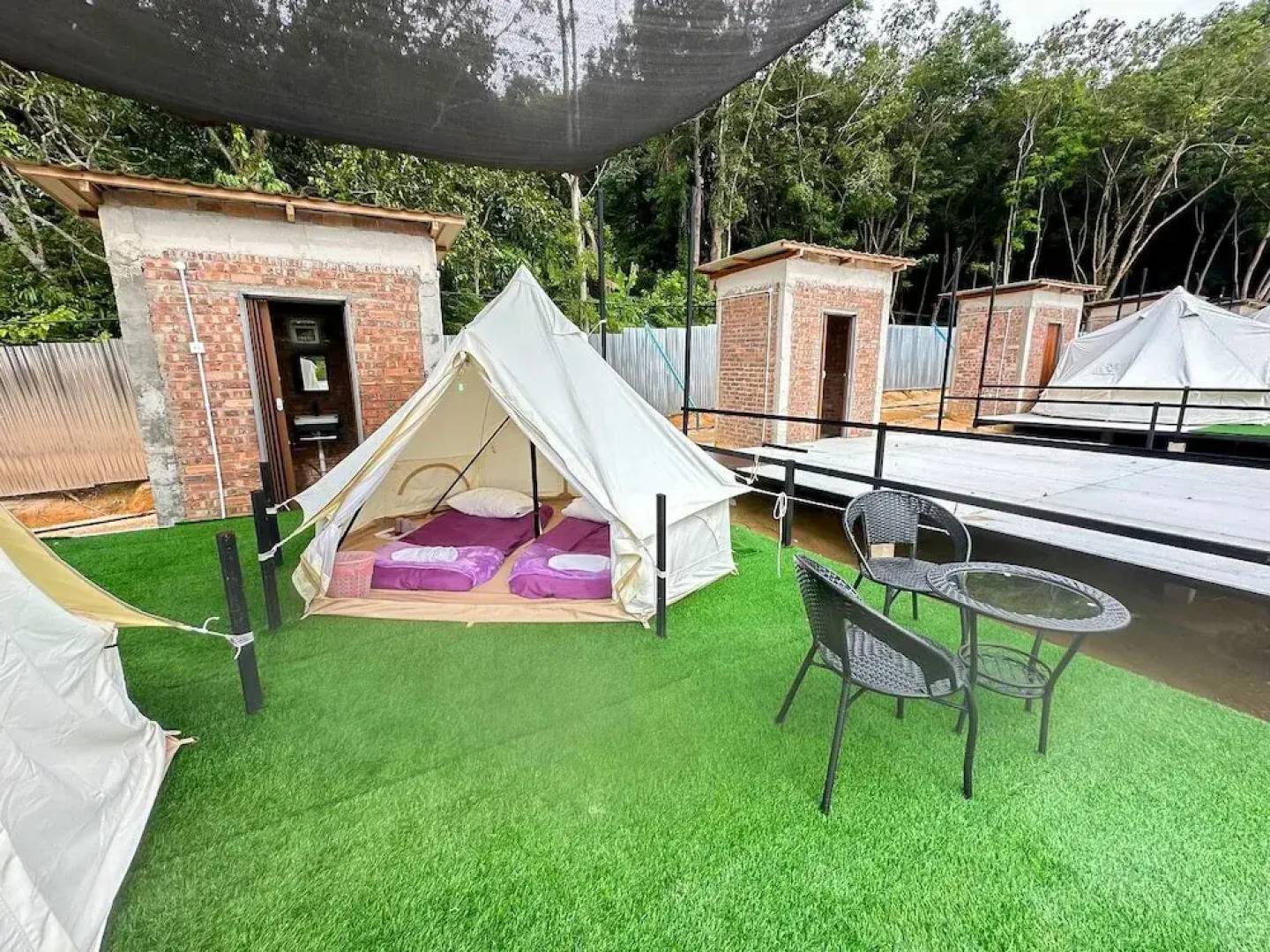 Dnamie Glamping - Lux Tent