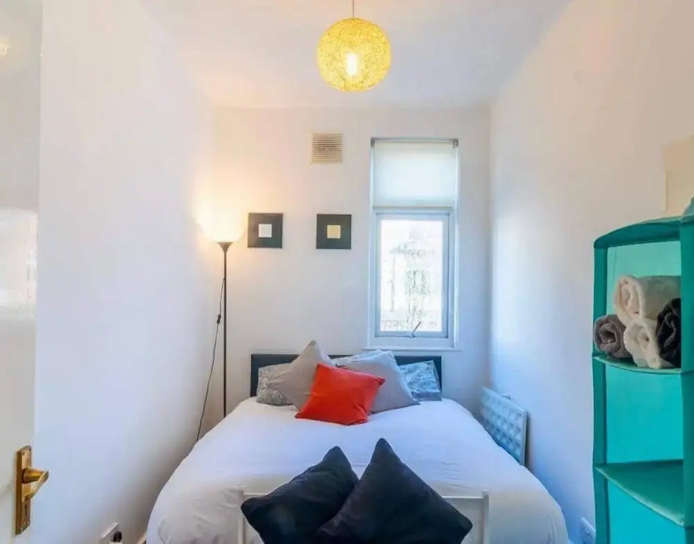 Rayleigh Retreat-spacious Family 3 Bed Apartment