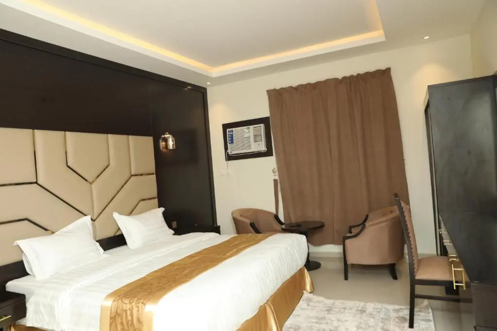 السامية الفندقية