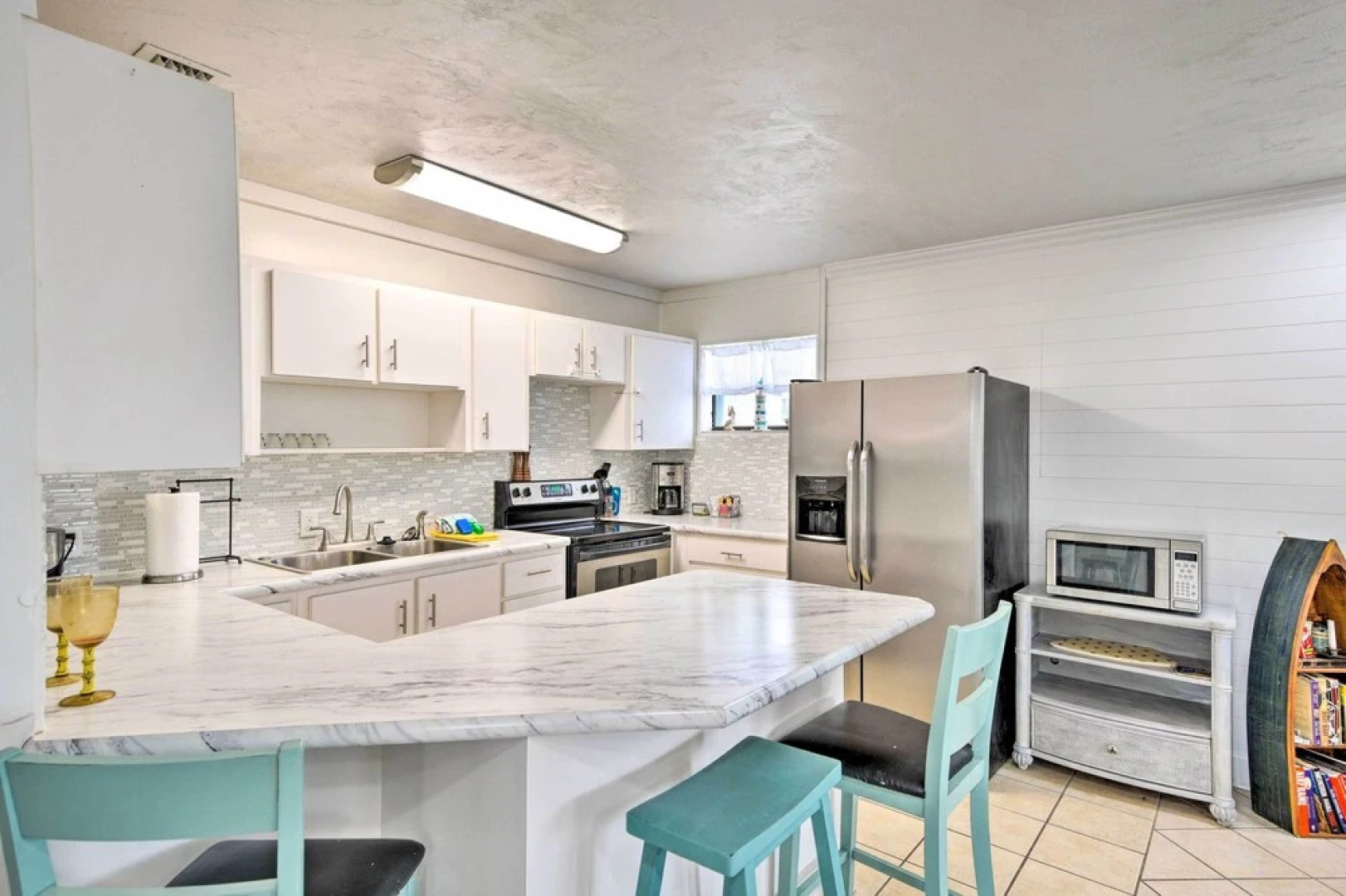 Ormond Beach Retreat w/ Deck - Steps to Ocean!