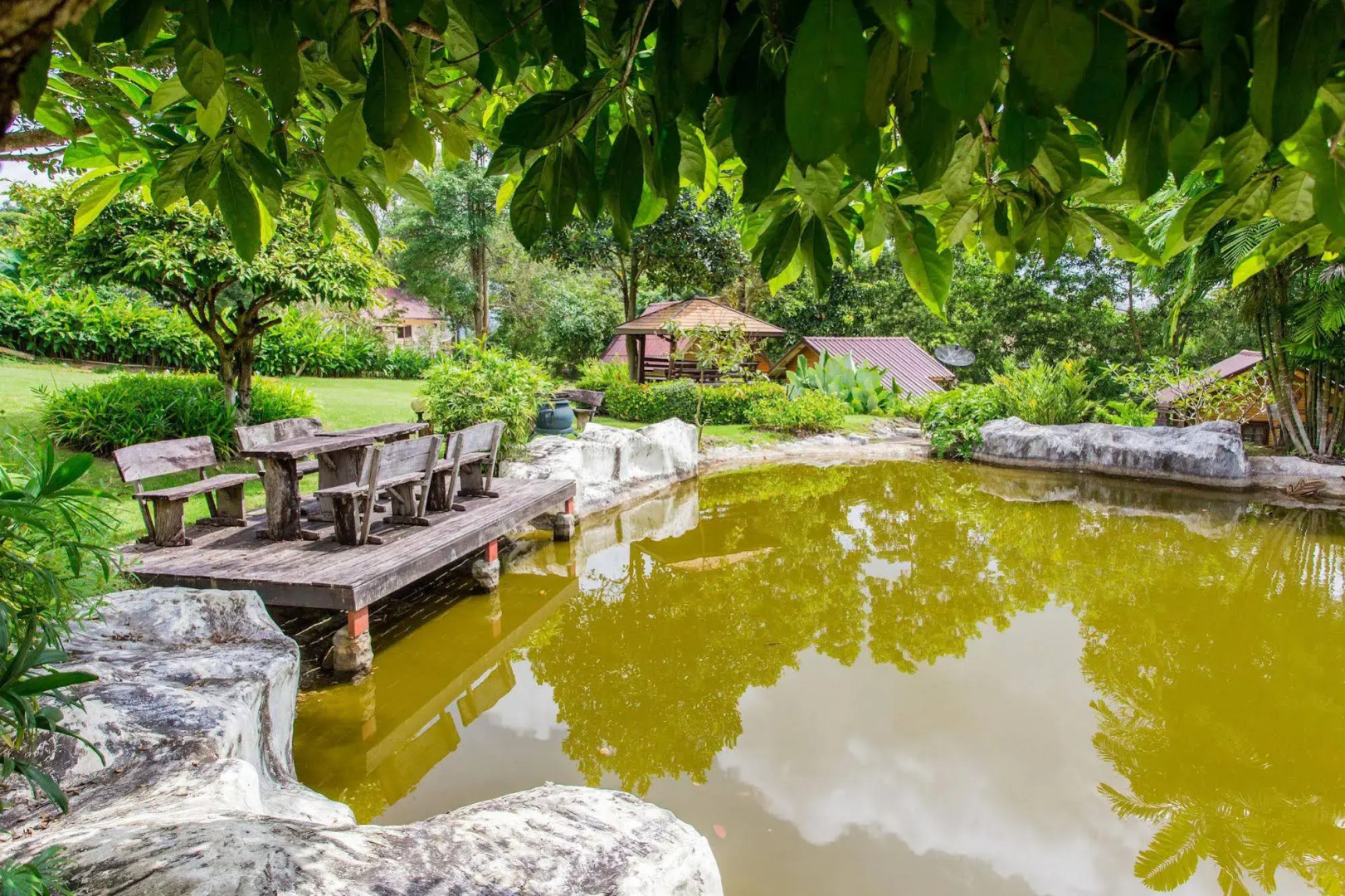 Starwell Garden Home Resort