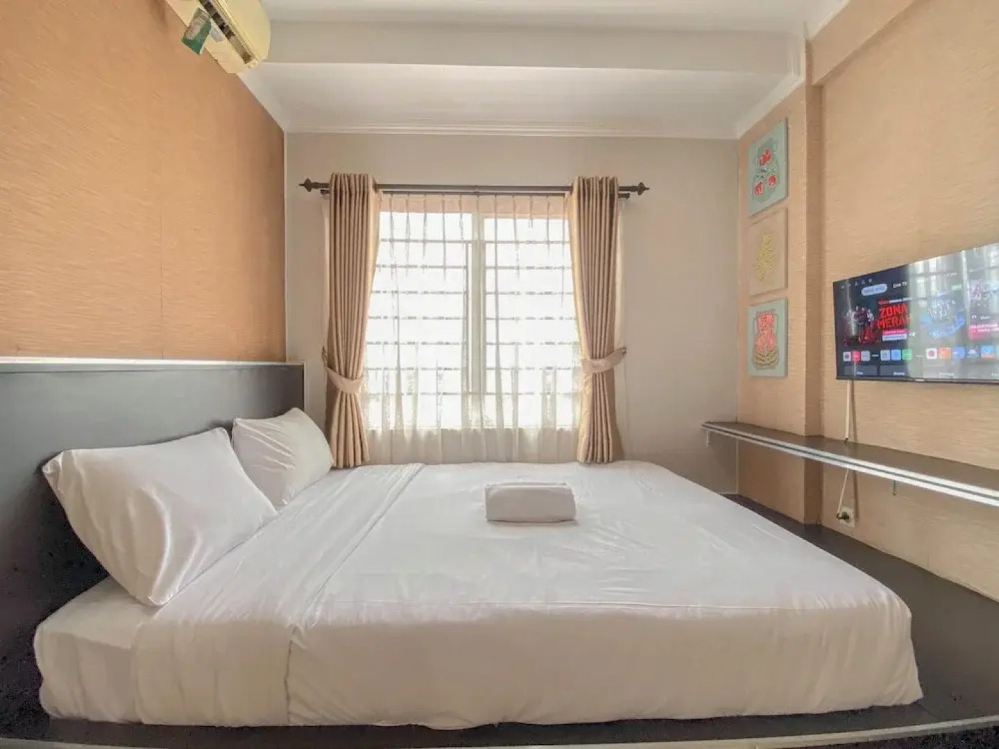 The Chic 2Br Apartment At The Edge Bandung