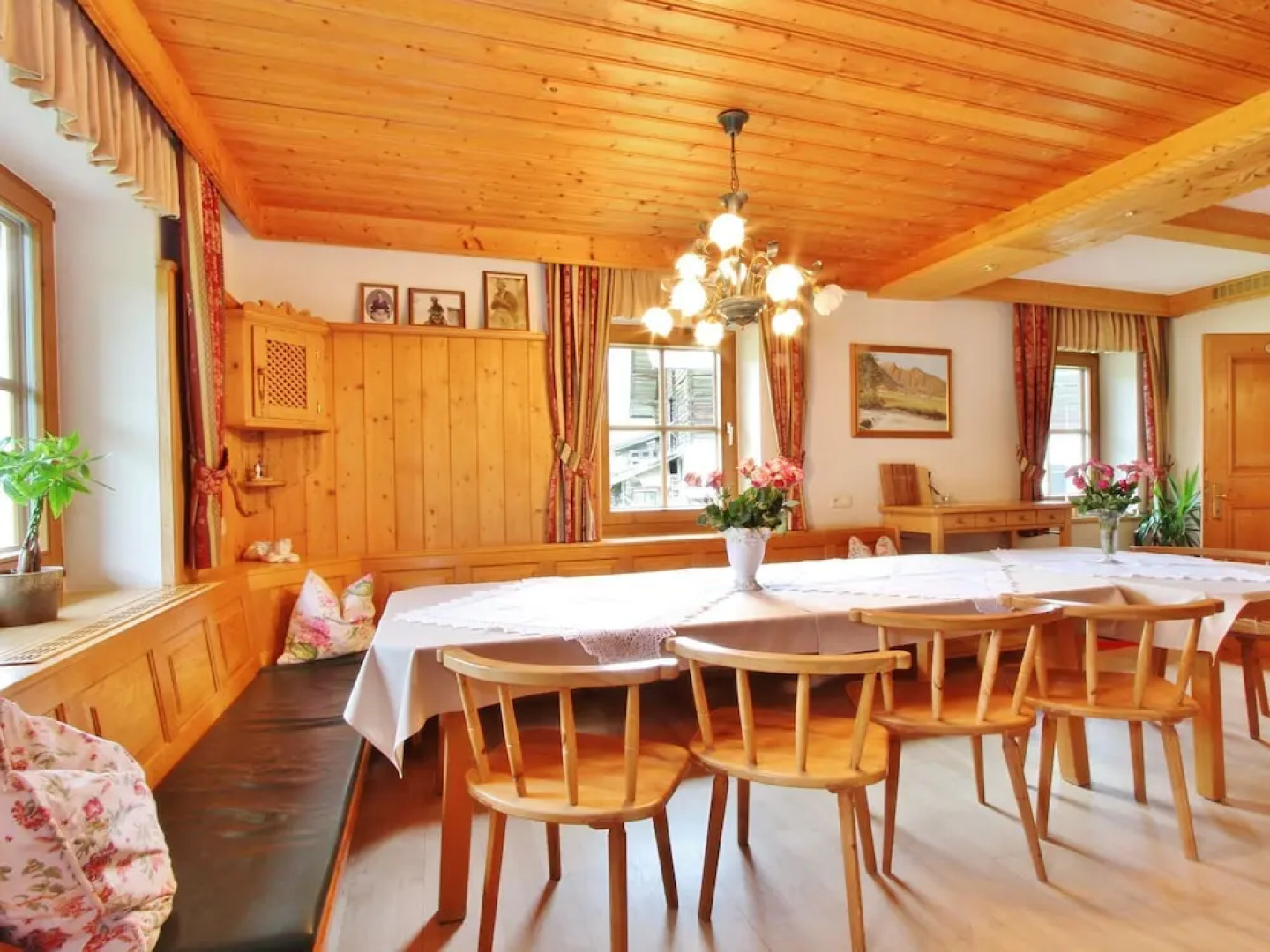 Charming Holiday Home With Private Swimming Pool in Salzburg