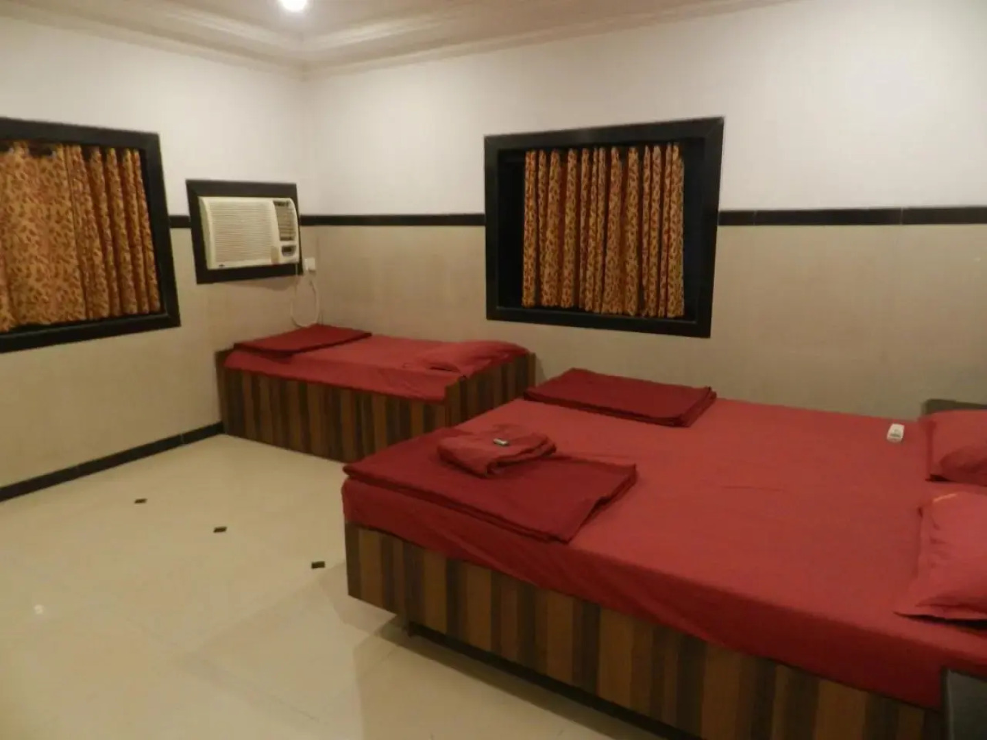 Royal Hotel  - Matheran