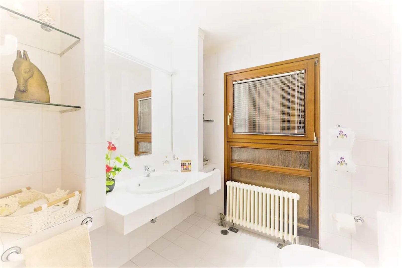 House With 4 Bedrooms in Agios Vasilios, With Wonderful sea View, Enclosed Garden and Wifi