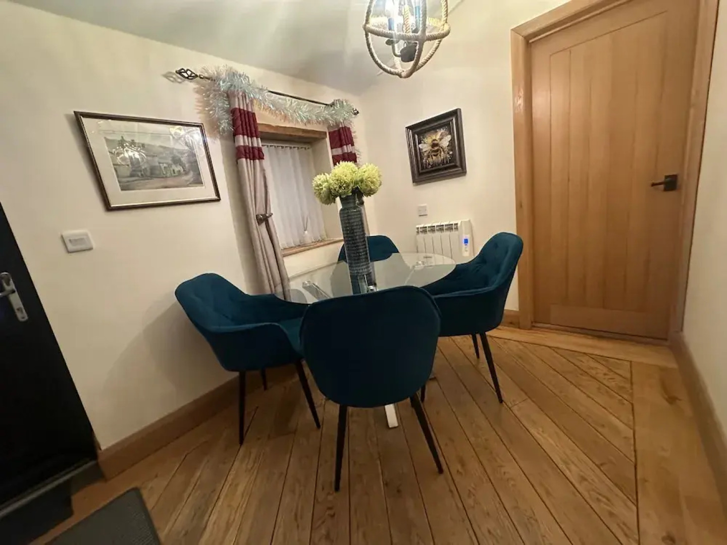 Meagill Cottage, Sleeps 4 With Hot Tub & Parking