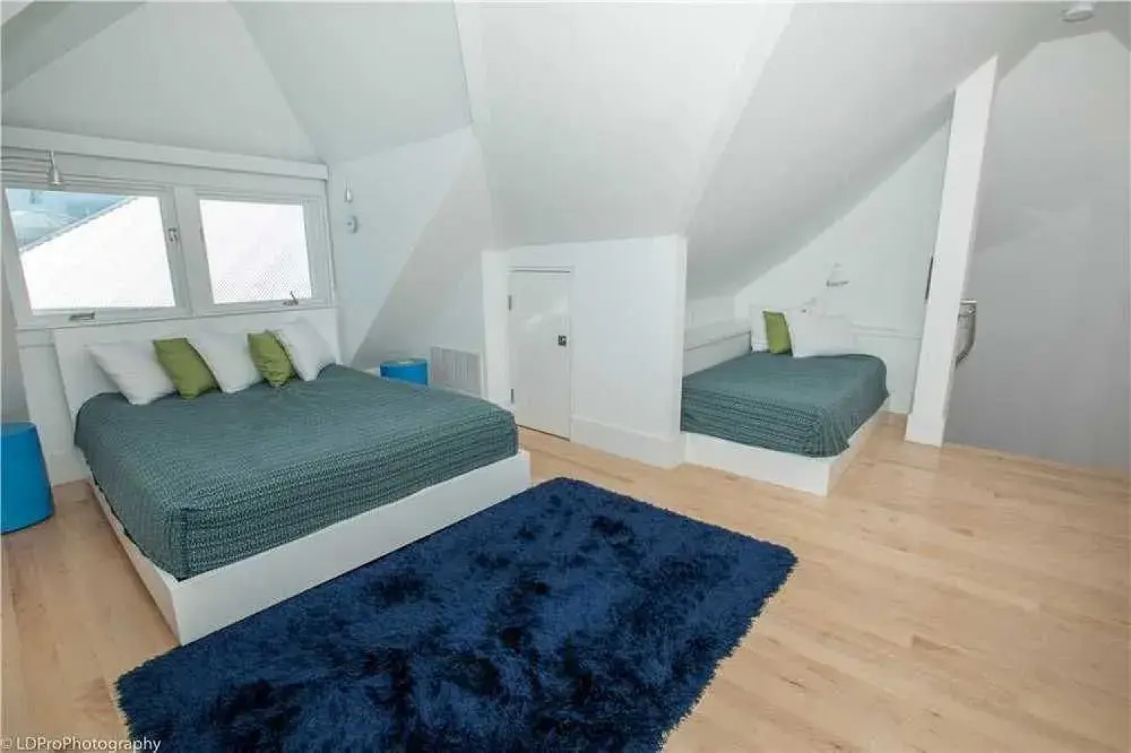 Seabreeze 5 Bedroom Home by RedAwning