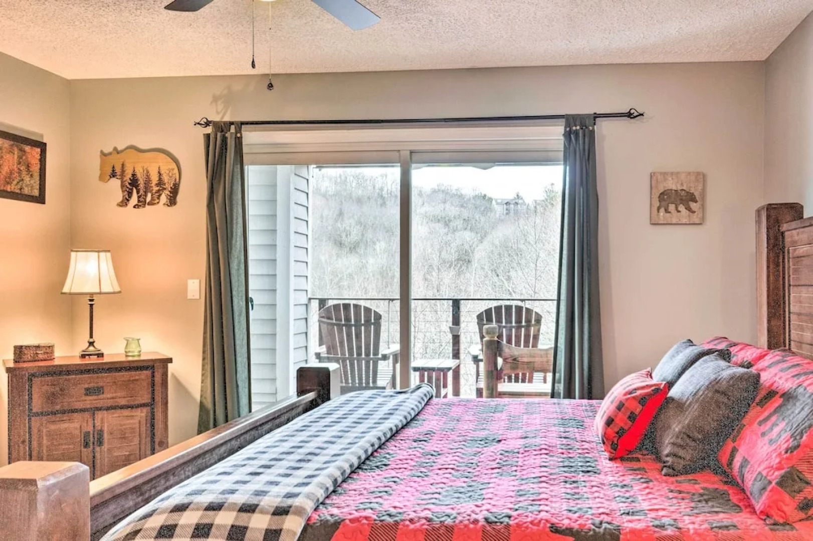 Updated Seven Devils Condo w/ Deck & Mountain View