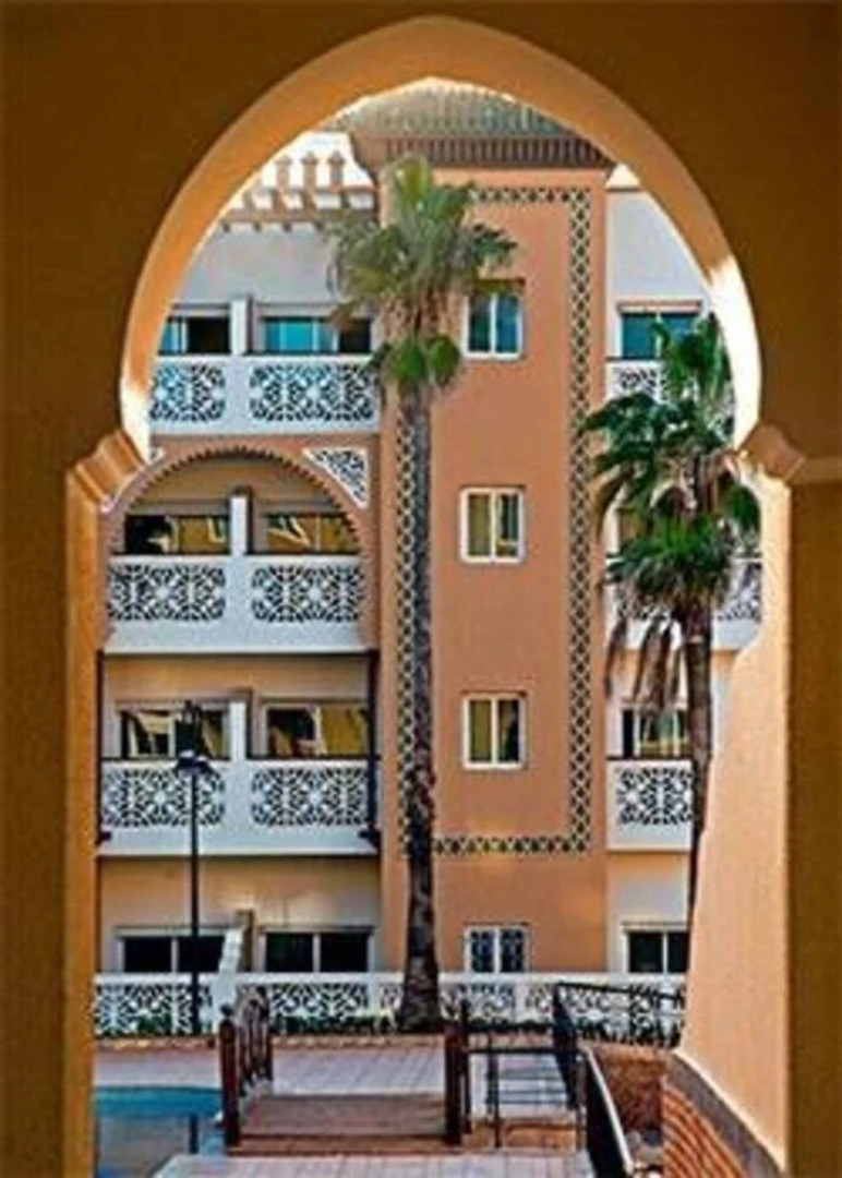 Two Bedroom Apartment with 3 Swimming Pools