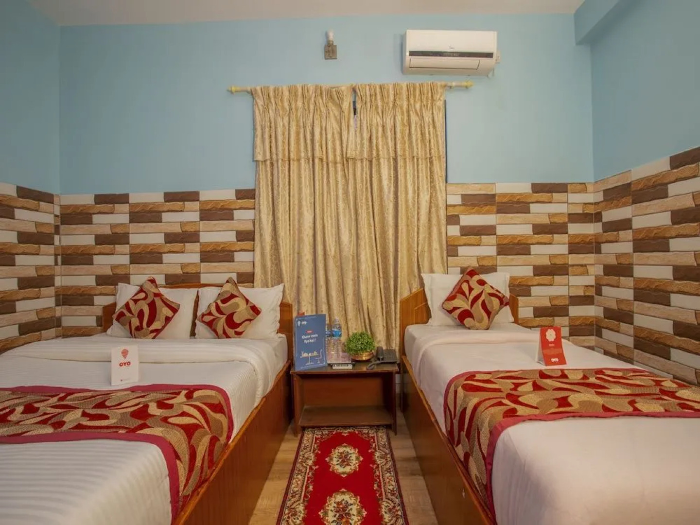 Hotel Centre Inn Lake