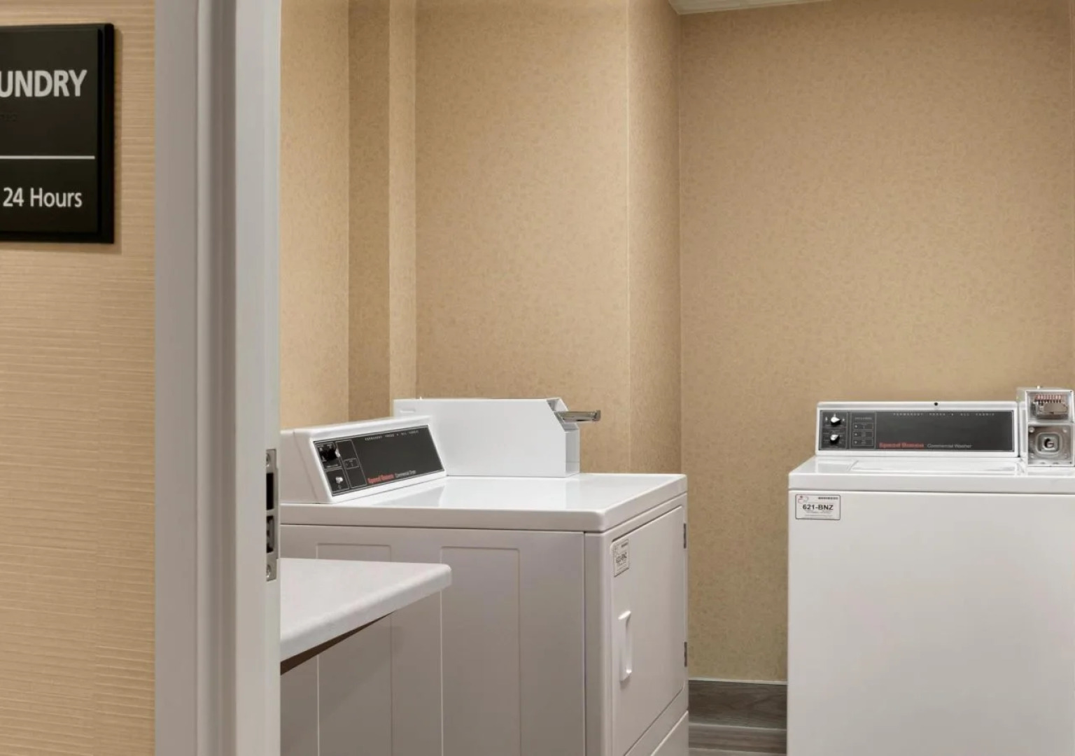 Hampton Inn West Des Moines Lake Drive